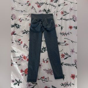 NWOT teal heather scrunch leggings